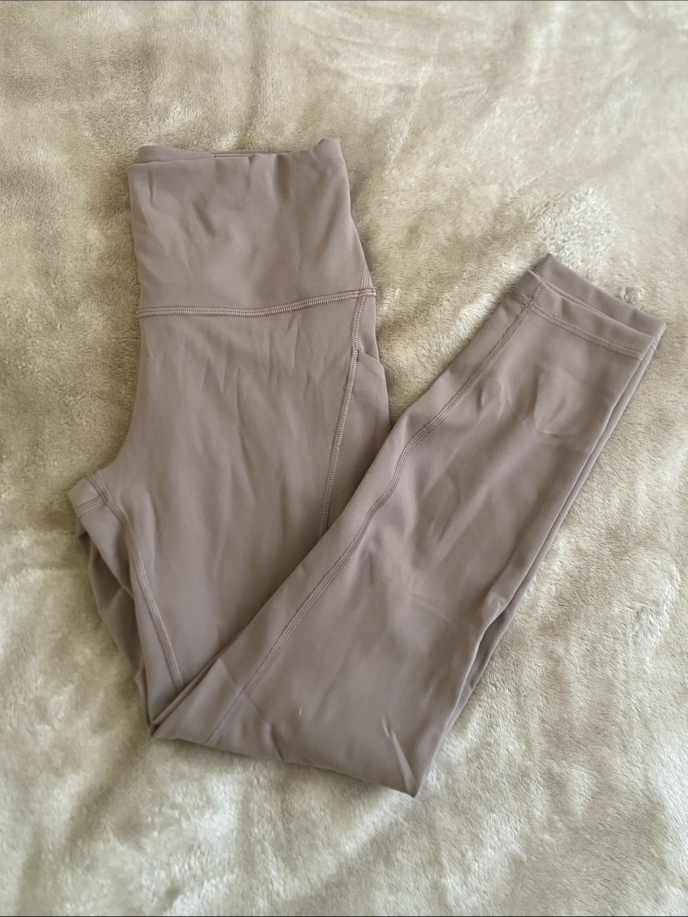 lululemon athletica High-Rise Leggings in Mauve Taupe